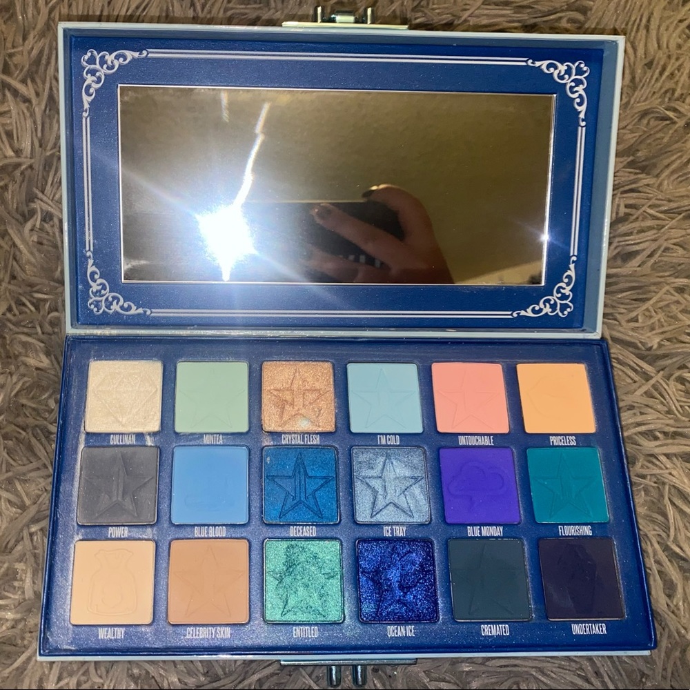 Jeffree star blue blood eyeshadow pallet